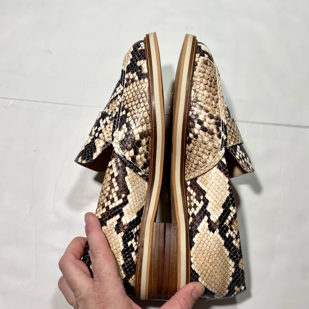Vince Camuto Leather Tan&Black Snake Print Woman’s Slip  On Loafers 9.5 - Picture 9 of 12